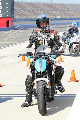 media/Aug-27-2022-Fastrack Riders (Sat) [[c588535105]]/Level 3/Grid/